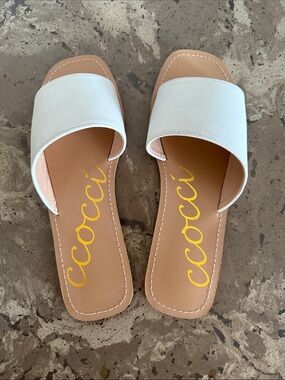 CCOCCI Women's White Single-Band Slide Sandals - brand new, never worn